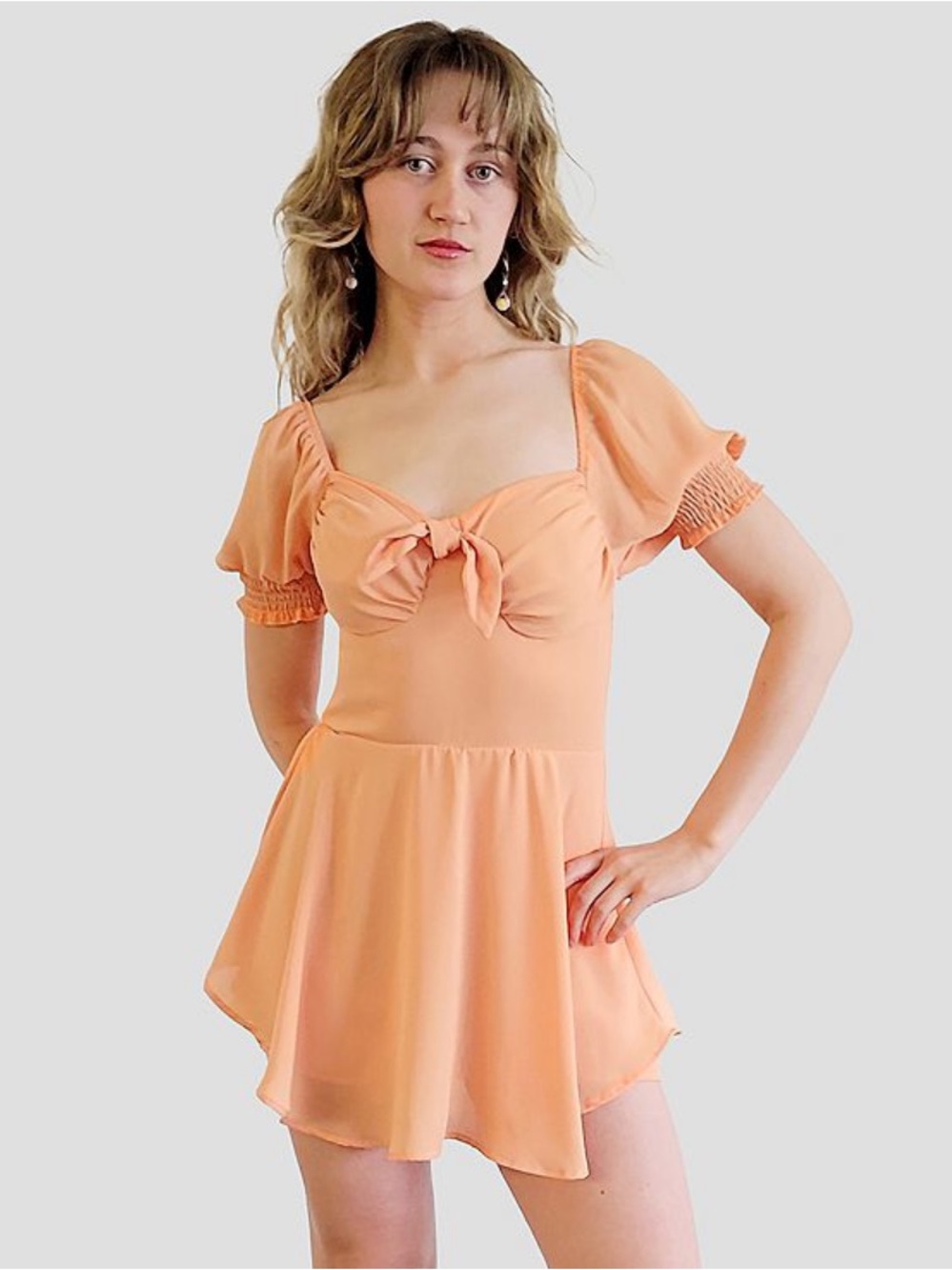 Juniors' 1412 Coral Puff Sleeve Romper